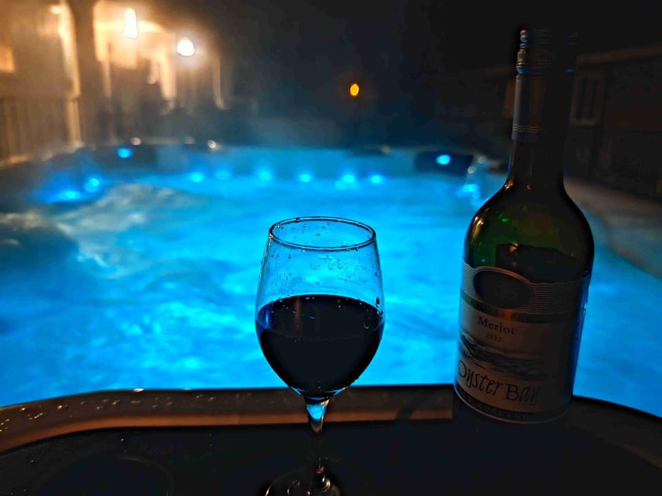 Hot Tub, Spa and wellness centre/facilities