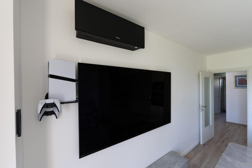 TV and multimedia, Evening entertainment