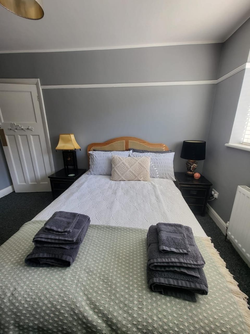 Stylish seaside family retreat opposite Dreamland sleeps 7 House in Margate