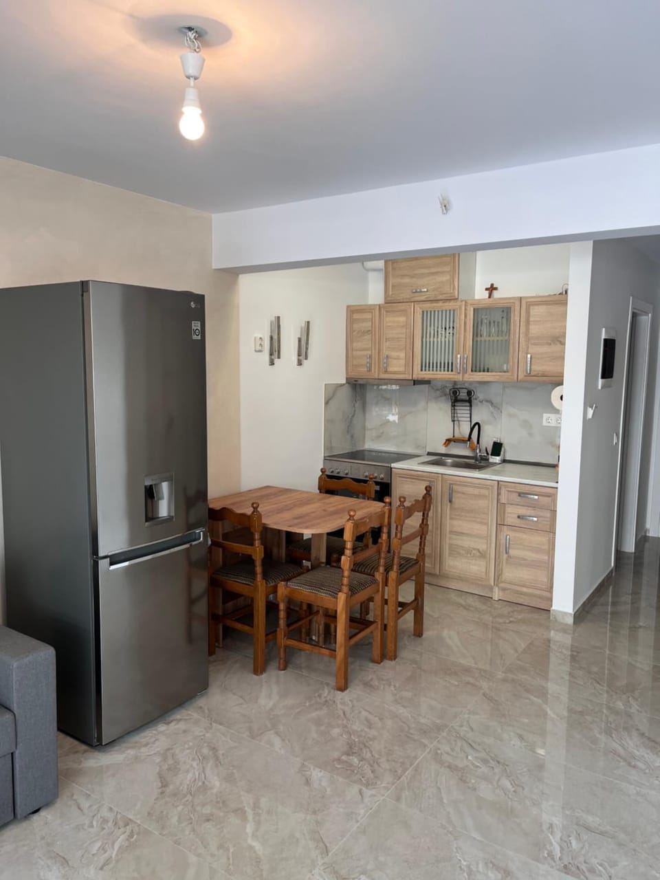 Kitchen or kitchenette, Dining area, oven, stove