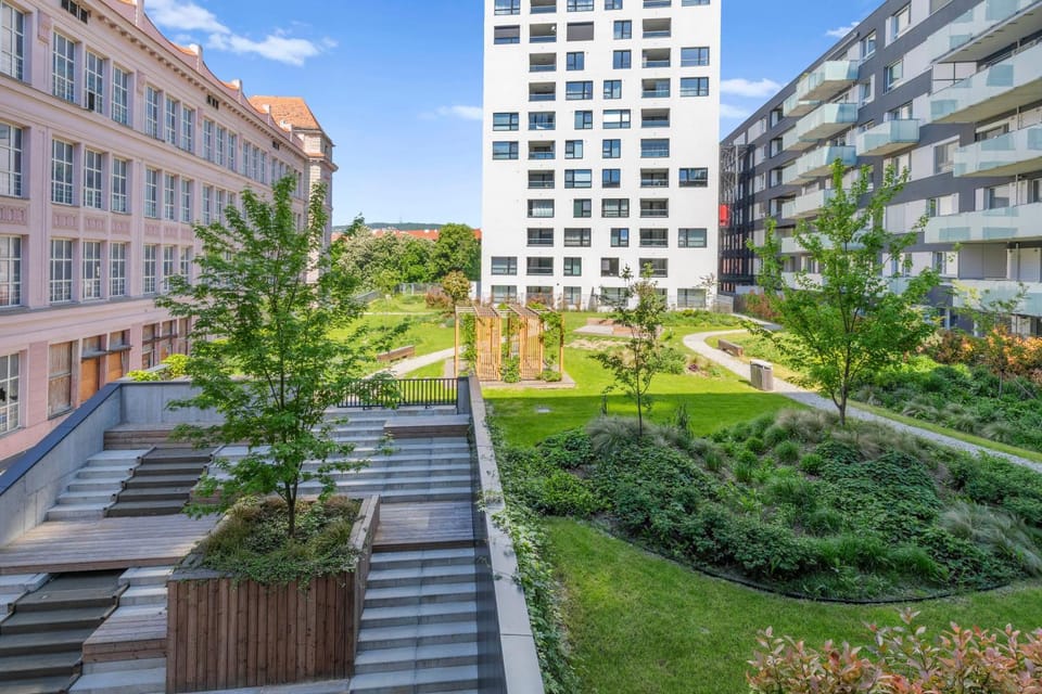 Property building, Spring, Day, Natural landscape, Garden, Garden view