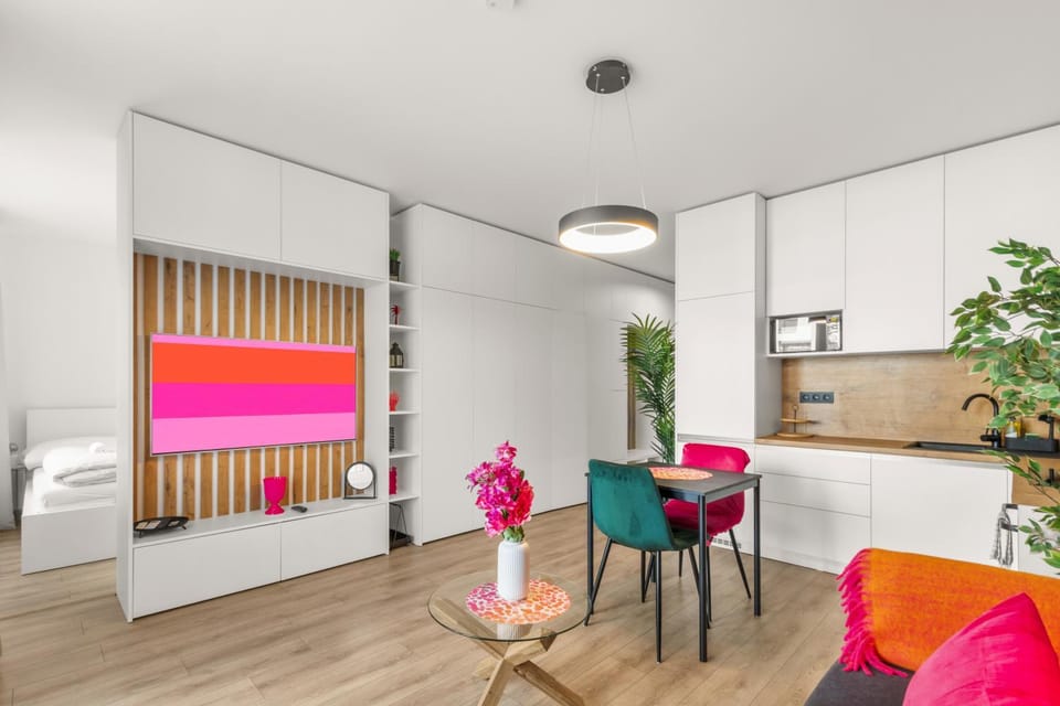 Bed, Kitchen or kitchenette, Living room, Photo of the whole room, Seating area, Dining area, Bedroom
