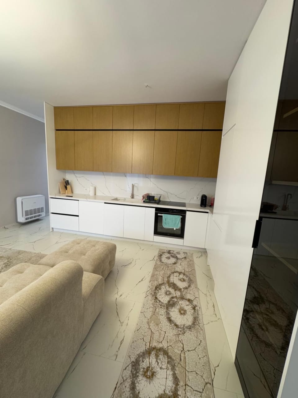 Ajmen Apartments City Centre Apartment in Tirana