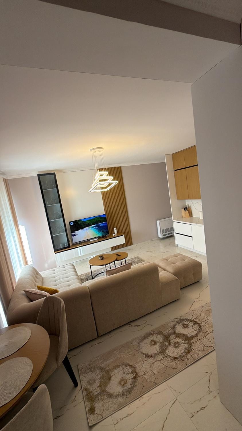 Ajmen Apartments City Centre Apartment in Tirana