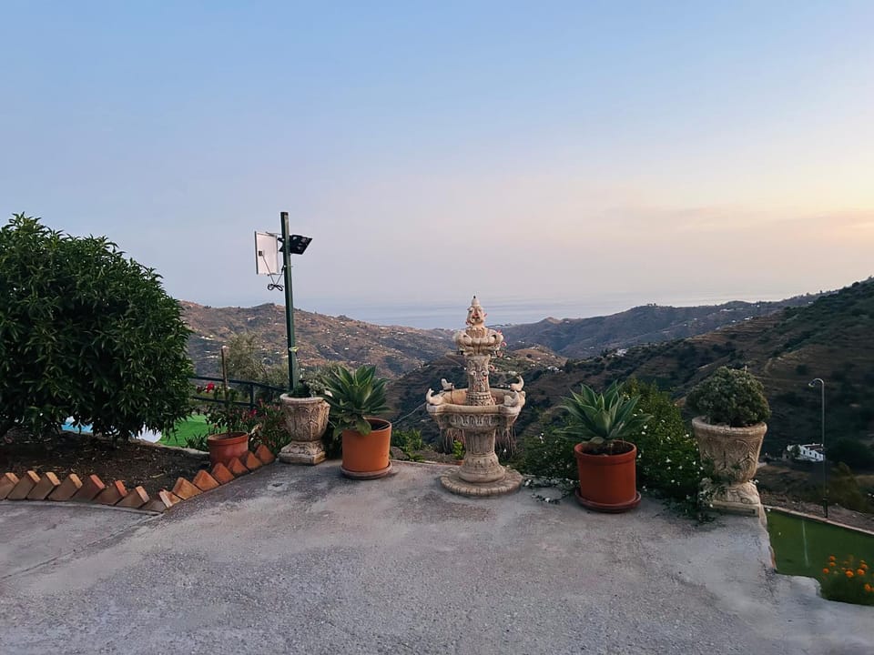 Off site, Balcony/Terrace
