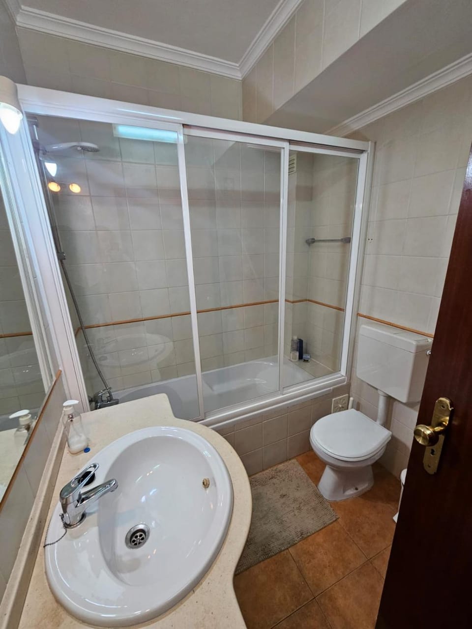Shower, Toilet, Bathroom