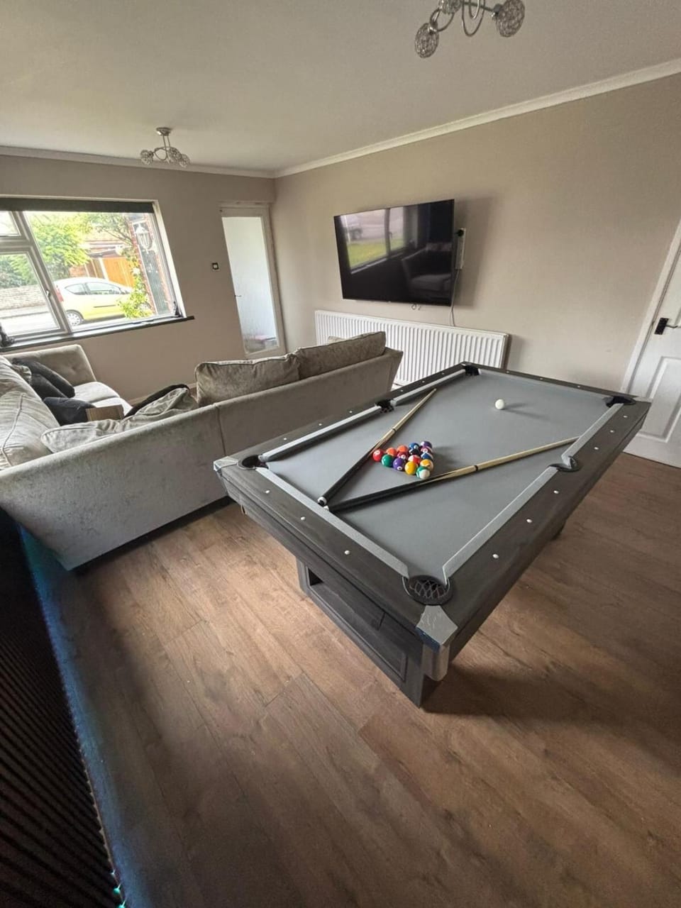 Stunning 2 Bed Flat With Games Table BHX NEC Apartment in Metropolitan Borough of Solihull