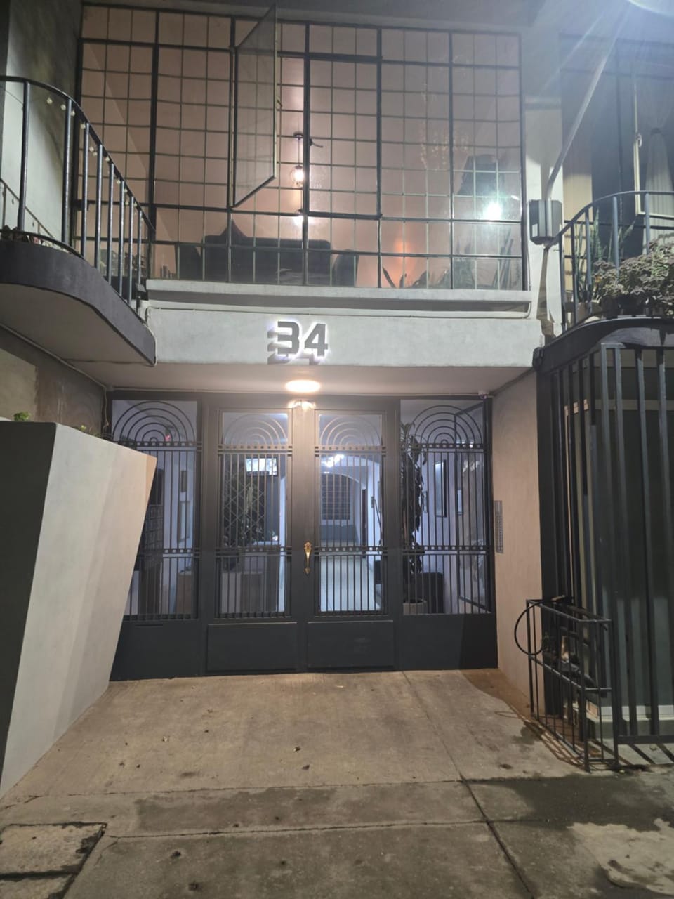 Facade/entrance