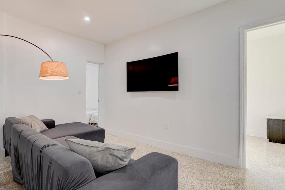Nice and Cozy Miami Apartment Apartment in Miami Shores