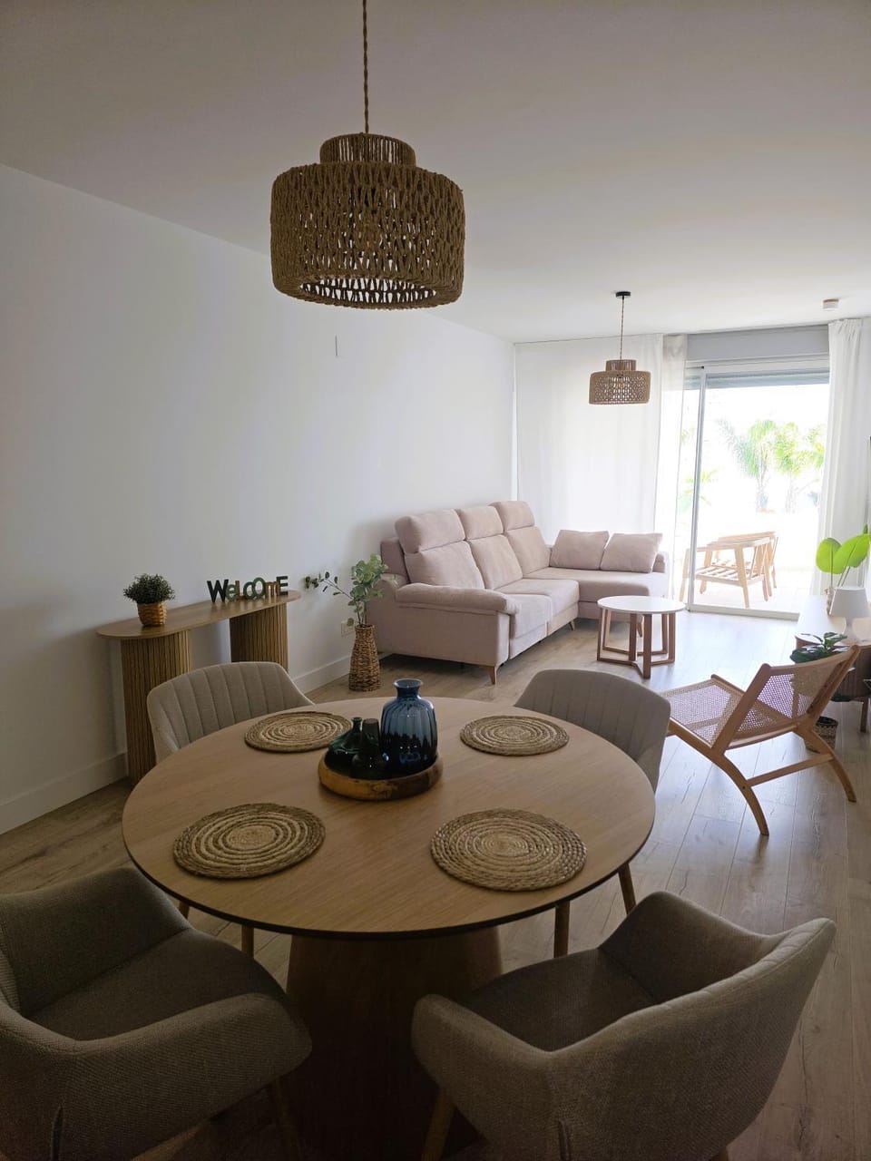 Communal lounge/ TV room