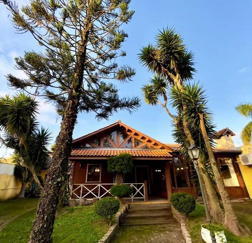 Luxuosa casa House in Pelotas