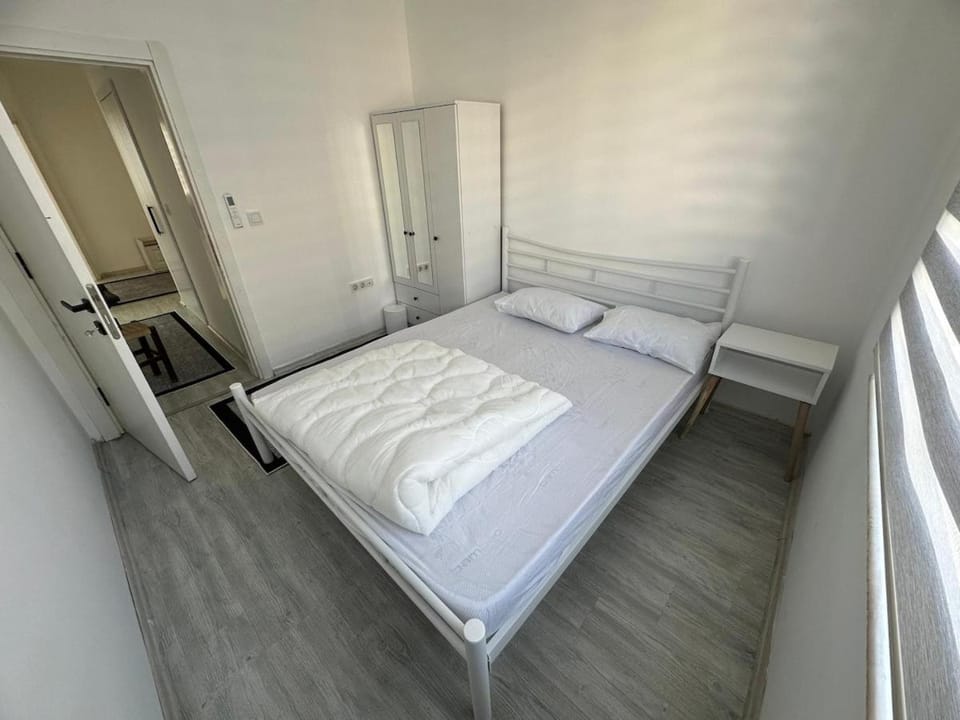 Central apartment suitable for large families, 20 minutes to the beach Apartment in Antalya