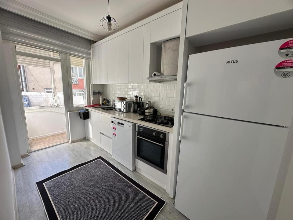 Central apartment suitable for large families, 20 minutes to the beach Apartment in Antalya