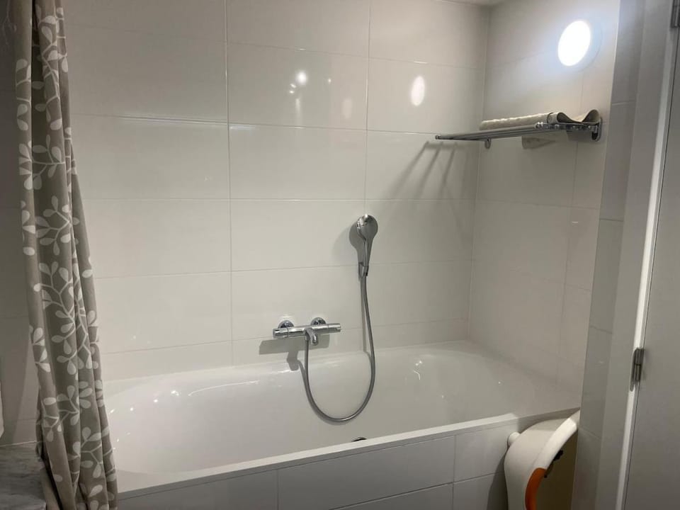 Shower, Bathroom, Bath