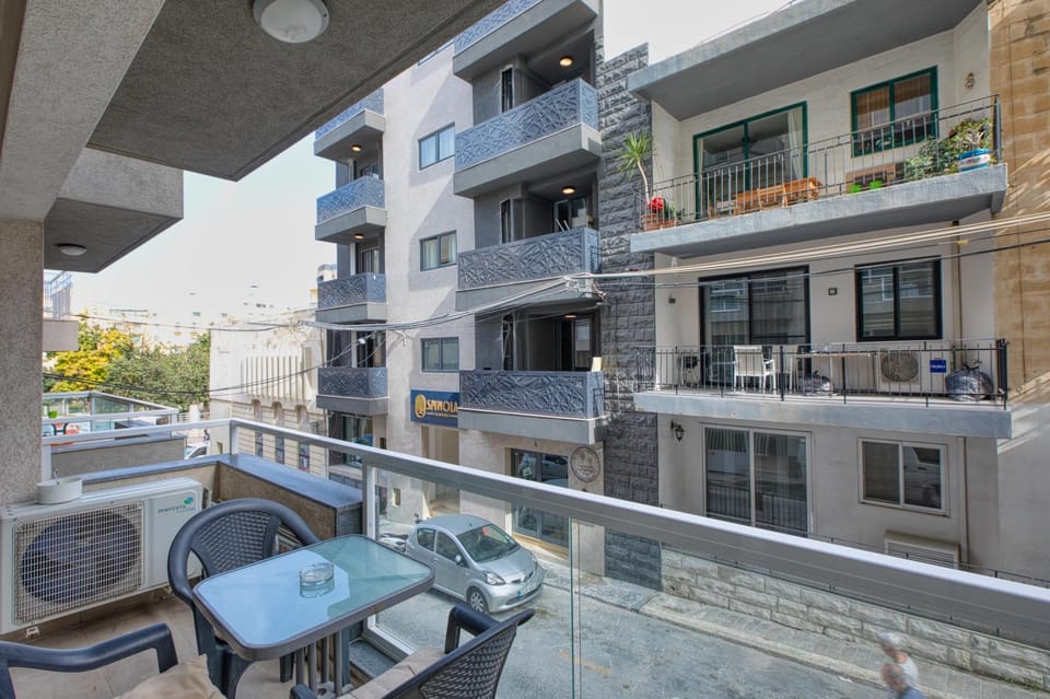 Patio, Balcony/Terrace
