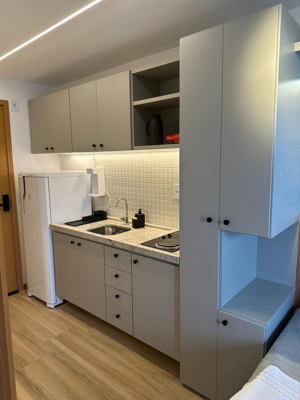 Kitchen or kitchenette, stove