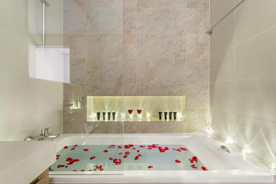 Bathroom, Bath