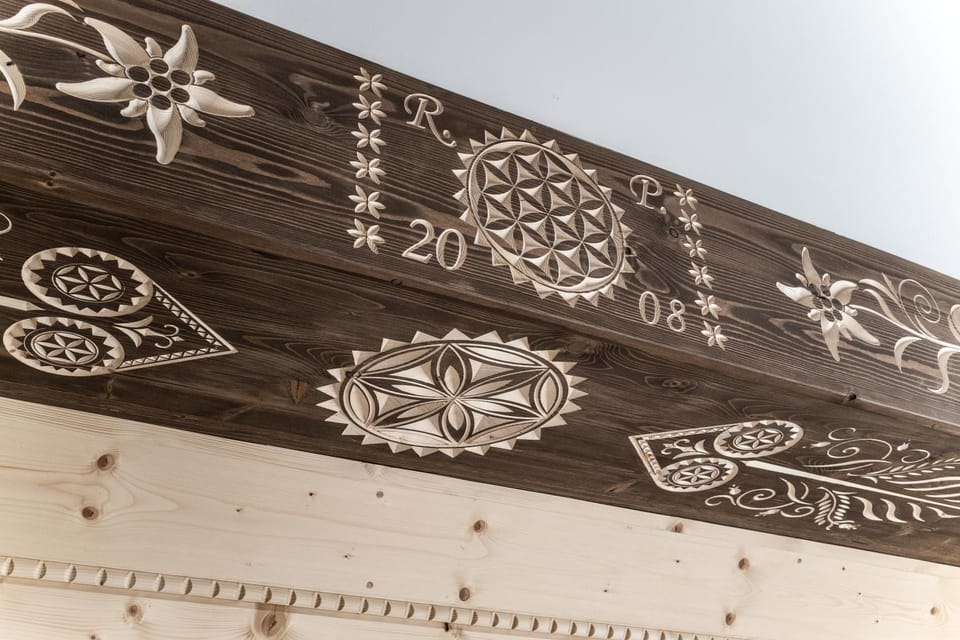 Decorative detail