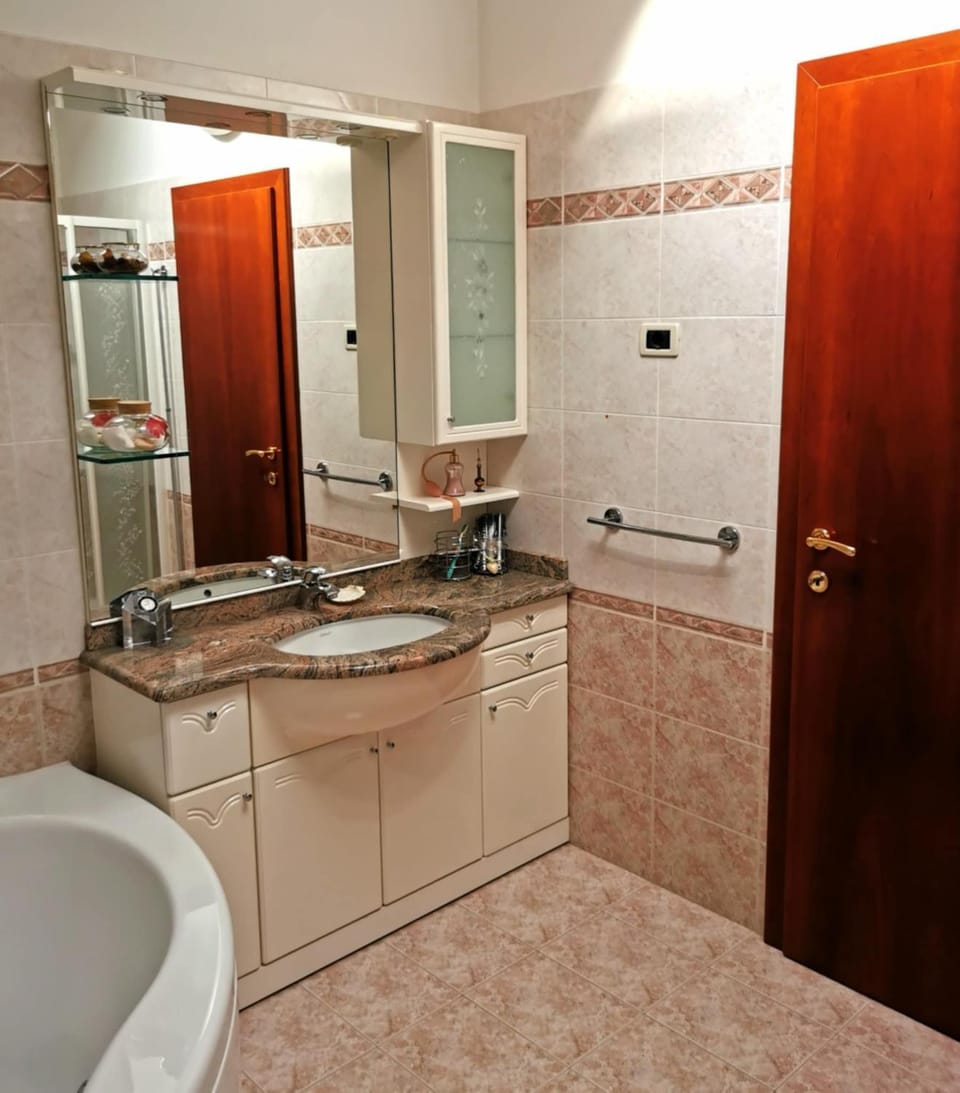 Shower, Bathroom, Bath