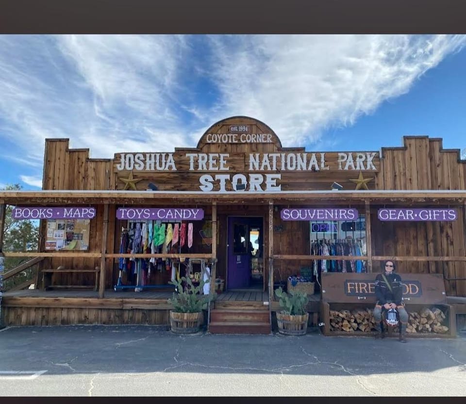 Golden Hour Hideaway Tranquil Desert Retreat Near Joshua Tree House in Joshua Tree