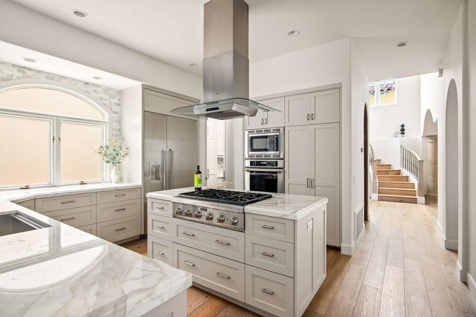 3BR La Jolla Village Walk to Beach House in La Jolla