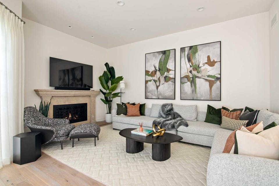 3BR La Jolla Village Walk to Beach House in La Jolla