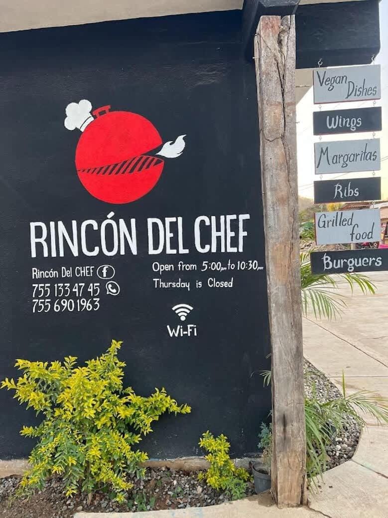 Beachfront Casa Palmillas Troncones with pool and 3rooms Apartment in Troncones