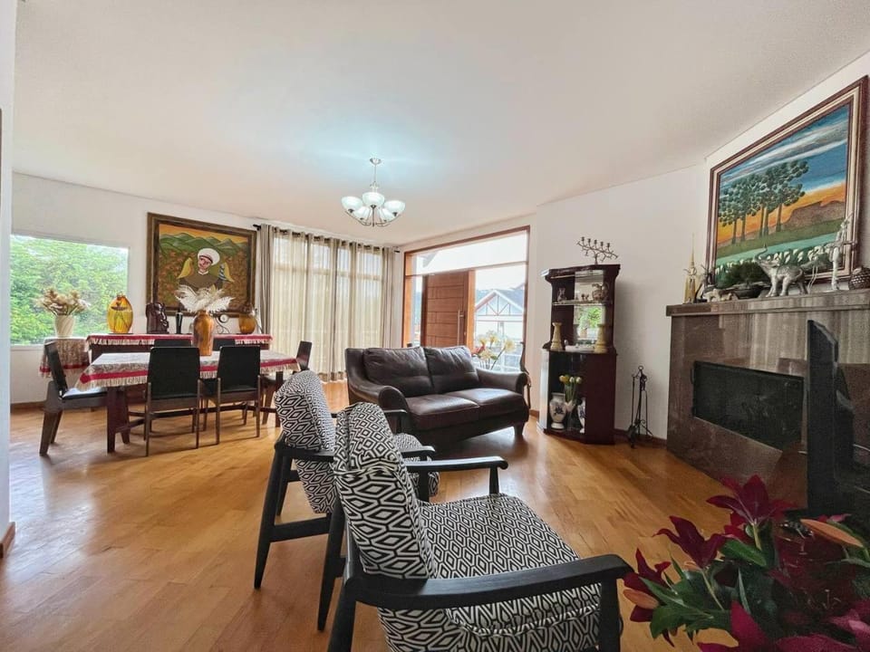 Communal lounge/ TV room, TV and multimedia, Living room