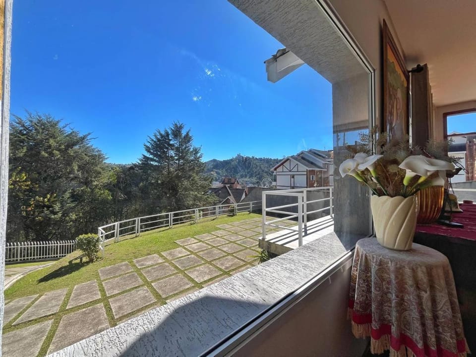 View (from property/room), City view, Garden view