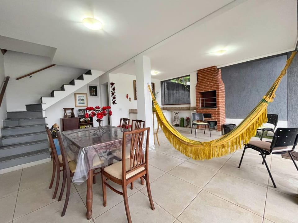 BBQ facilities, Dining area