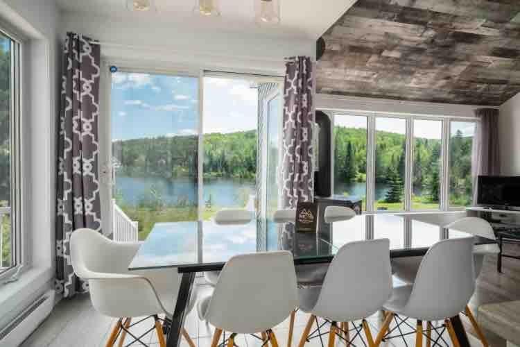 Chalet Bouleau, Spa, Lac, foyer Chalet in Quebec