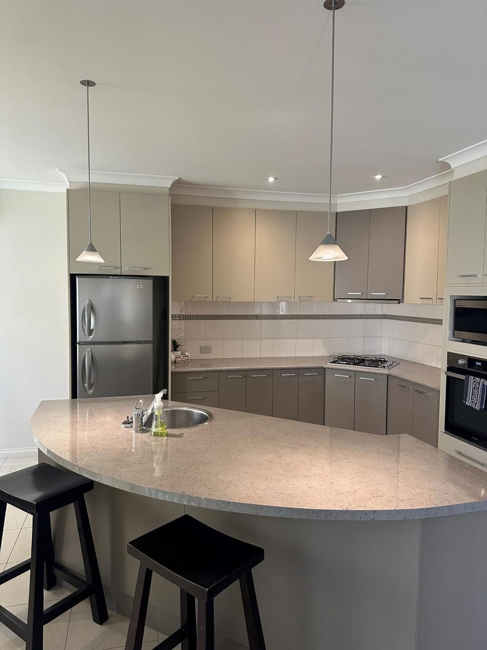 Lbarza Prime CBD 2BR Townhouse near lake and restaurants Apartment in Shepparton