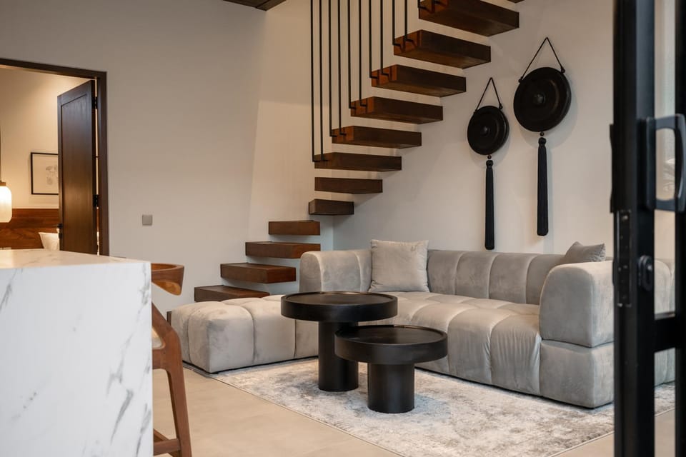 Living room, Seating area