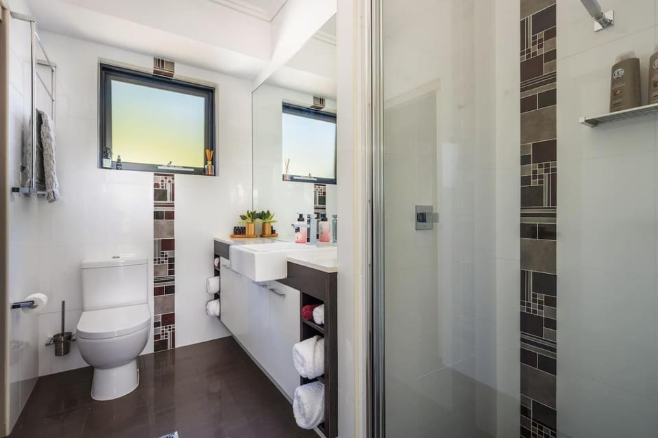 Toilet, Bathroom, Other, towels