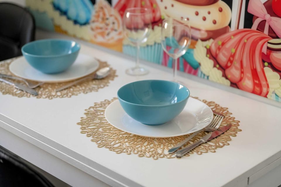 Dining area, kitchen