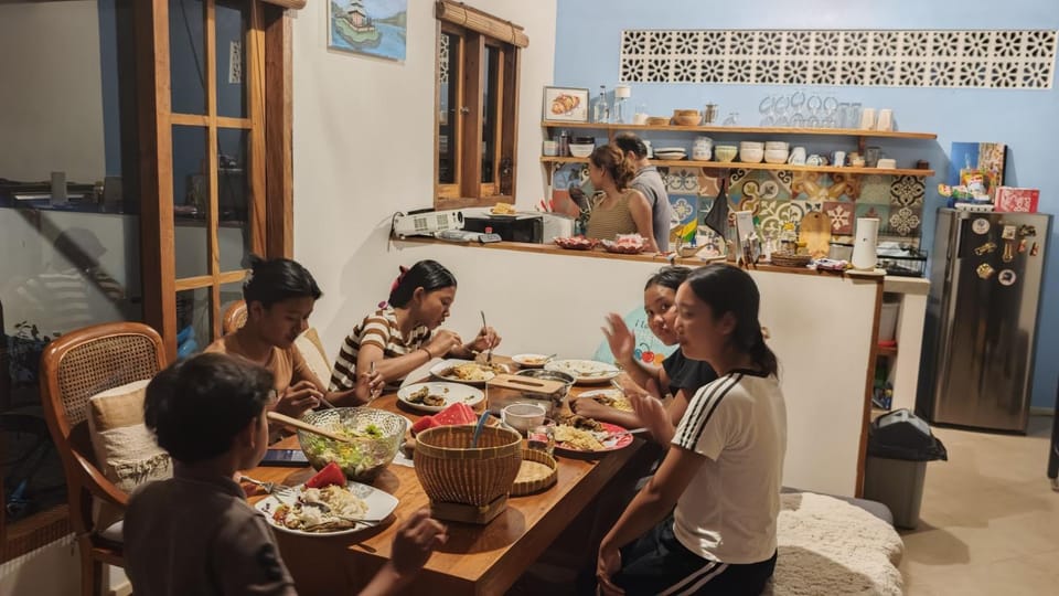 Honey lemon Villa in Abang