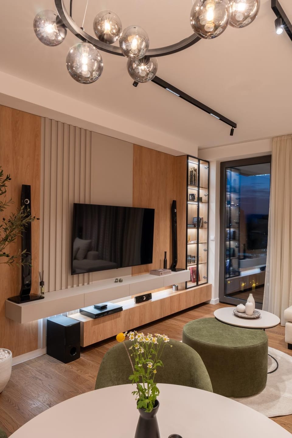 TV and multimedia, Living room