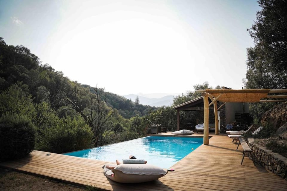 Day, Natural landscape, Garden view, Mountain view, Pool view, Swimming pool, sunbed