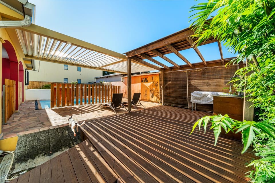 Garden, Swimming pool