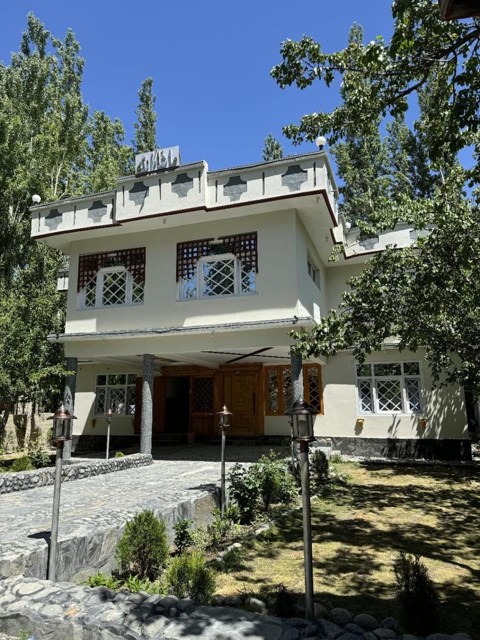 Property building, Day, Garden, Garden view