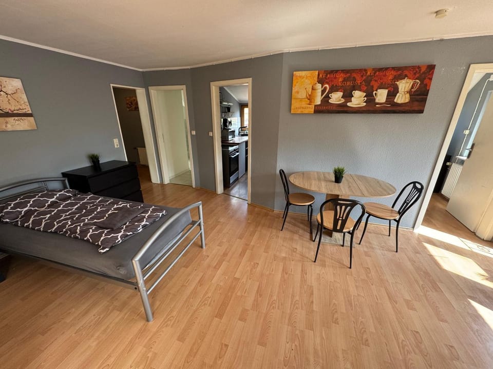 Photo of the whole room, Bedroom