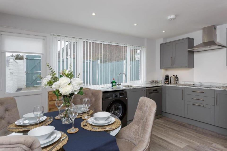 Dining area, kitchen, kitchen