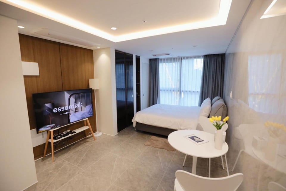 Living room, Bedroom