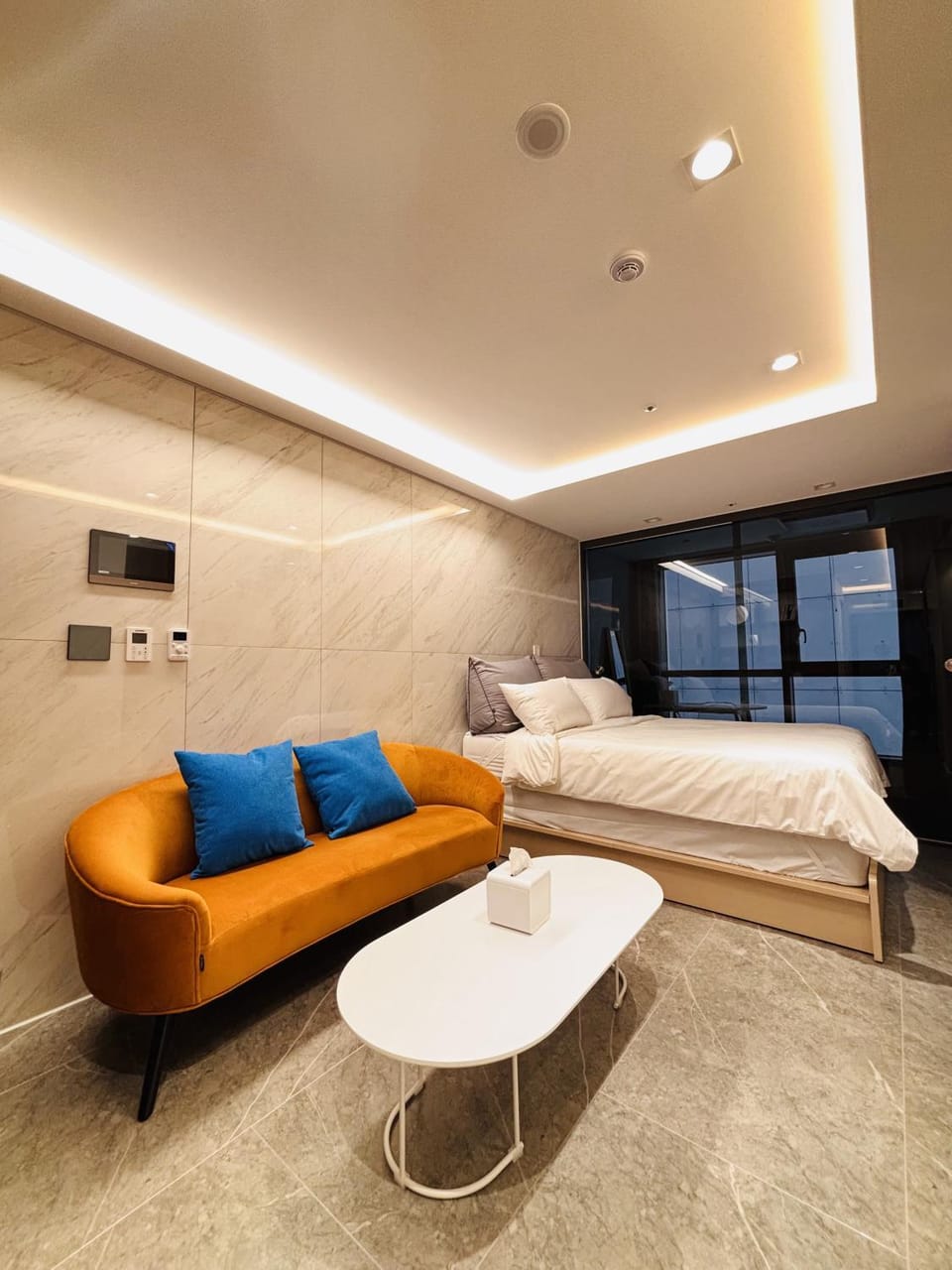 Living room, Bedroom