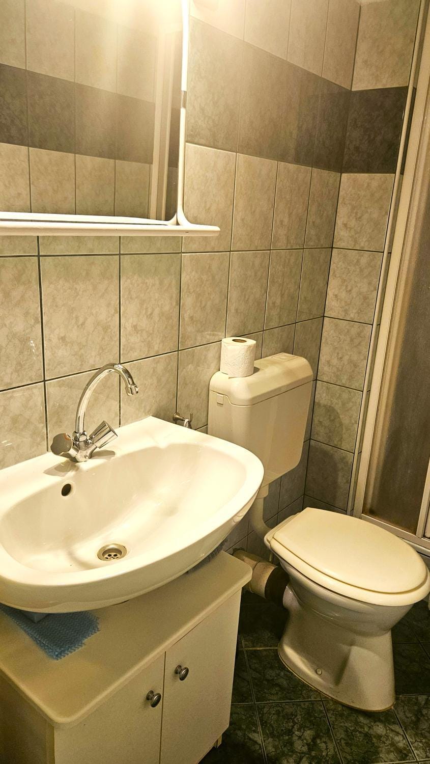 Shower, Bathroom