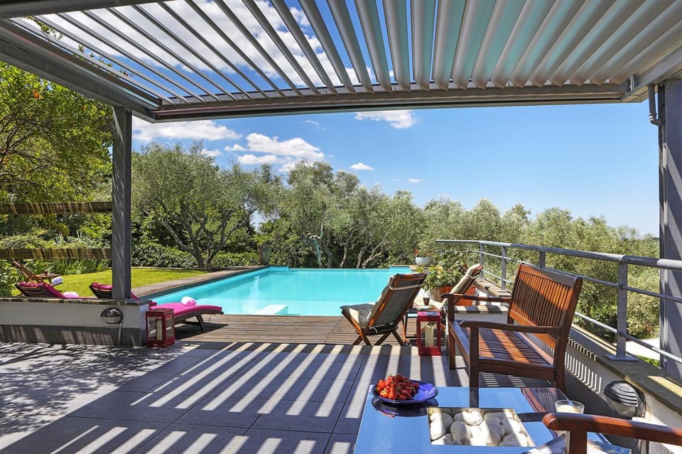 Balcony/Terrace, Pool view, Swimming pool