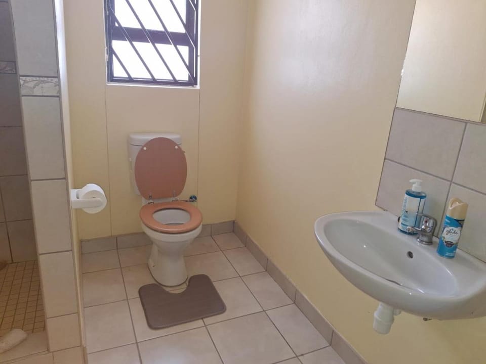 Toilet, Bathroom