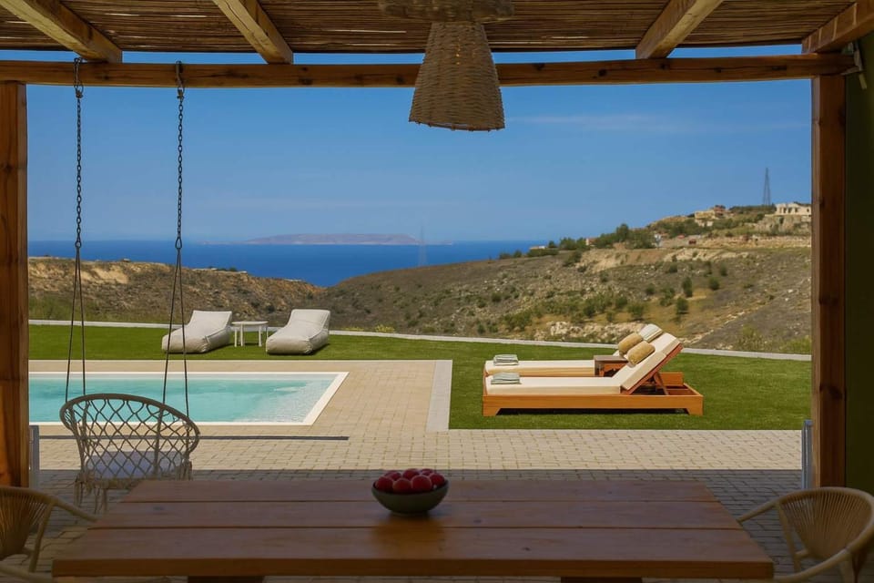 Balcony/Terrace, Swimming pool