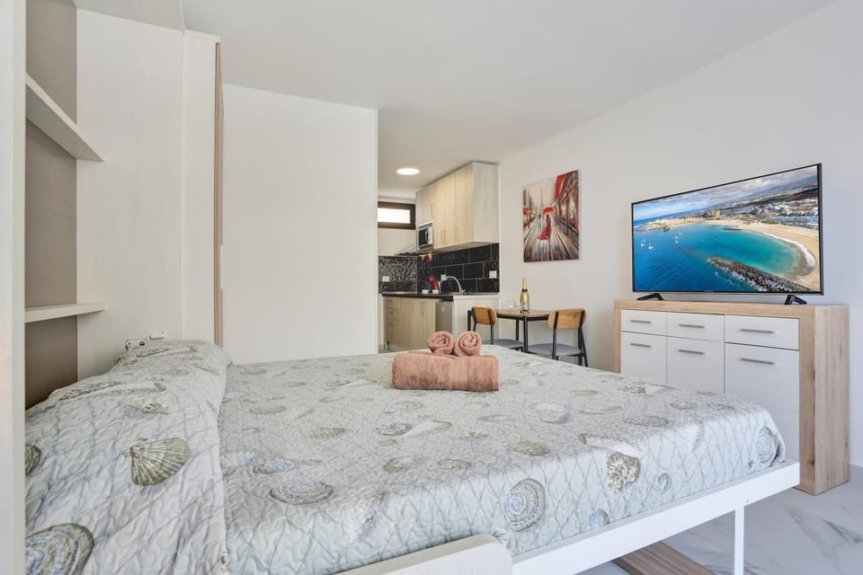Sea Views Modern Estudio Olimpia near the beach Costa Adeje Apartment in Costa Adeje