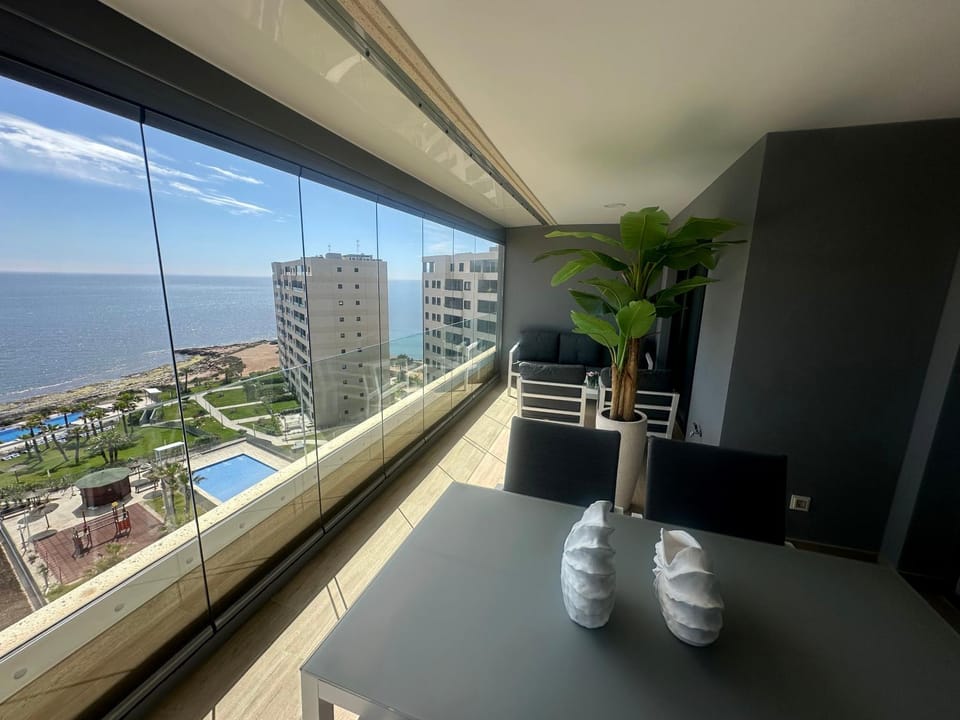 View (from property/room), Balcony/Terrace